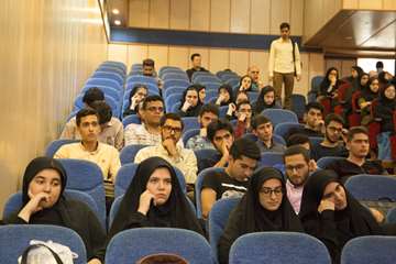 همایش دانشجویان جدیدالورود